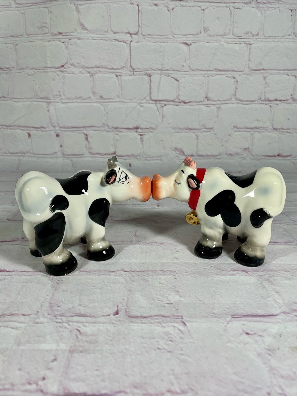 Kissing Magnetic Holstein Cow Couple Ceramic Salt and Pepper Shaker Pair